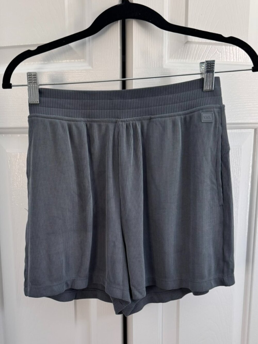 Victoria’s Secret VSX Ribbed Lounge Shorts – Women’s Size Small